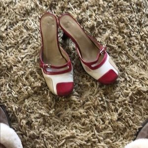 Kitten heel shoes